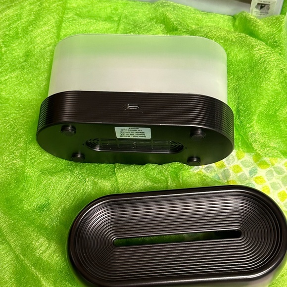 Aromatherapy Humidifier and Diffuser with flame light effect - Picture 7 of 12